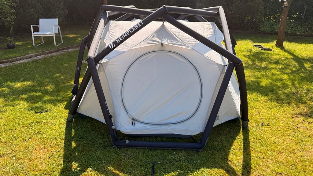 Heimplanet The Cave: Luftnummer mit Substanz  Campermen